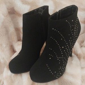 Madeline Girl Studded Black Booties Size 6